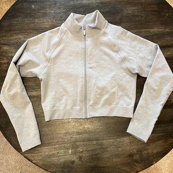 Alphalete seamless jacket in gray - Picture 3 of 3